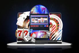 myan slot APK ဖုန်းတွင် ထည့်သွင်းနေသောပုံ မြန်မာကစားသမား